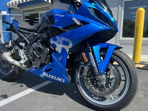 ซื้อมอเตอร์ไซค์ Suzuki GSX 8R รุ่นปี 2025 2026 คุณภาพสูงสุด รถใหม่พร้อมขาย มีการรับประกัน - Product Image 3