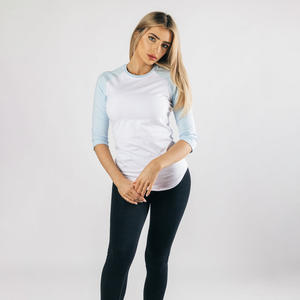 Camiseta de béisbol de manga raglán de tres cuartos Lisa personalizada al por mayor, camiseta Dtg de doble color personalizada para mujer - Product Image 3