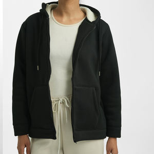 Sweat à capuche noir zippé pour femme, personnalisé OEM, avec doublure polaire, coupe ample, logo imprimé, confortable, tendance streetwear, service OEM - Product Image 1