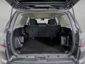 PREMIER PROPRIÉTAIRE TOYOTA 4RUNNER SR5 SUV 2022 LHD VOITURE D'OCCASION - Product Image 2