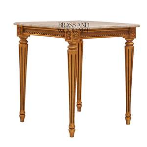 Table d'appoint carrée de luxe avec plateau en marbre beige et pieds cannelés sculptés à la main en or antique pour les salons classiques - Product Image 4