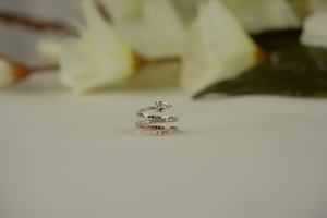 Bague exclusive en diamant de laboratoire poire et taille ronde VS1 clarté IGI SGL certifié or rose or argent fournisseur en gros - Product Image 2