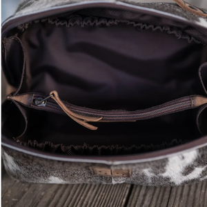 Bolsa de cosméticos de cuero de vaca blanca y negra elegante y duradera con cierre de cremallera Estampado de patrón geométrico - Product Image 6