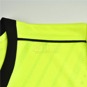 Camiseta de fútbol personalizada OEM, uniforme de sublimación de último diseño con impresión Digital para entrenamiento, nuevo logotipo/patrón - Product Image 4