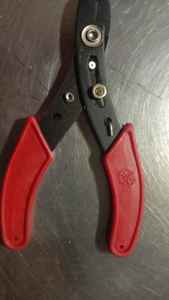 Pince à bec pointu multifonctionnelle en acier au carbone personnalisable OEM Mâchoire lisse à long bec Système de mesure métrique ESD-Safe DIY - Product Image 2