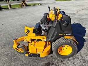 Have This 2023 Cub Cadet PRO X 654 Tondeuse à gazon - Product Image 6