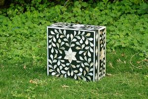 Caja de Joyería Artesanal Ecológica con Incrustaciones de Hueso, Diseño de Amor y Ángel, Motivo Tradicional Indio de Primera Calidad - Product Image 3