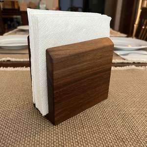 Servilletero artístico de madera con diseño grabado para mesa de comedor rústica granja boda decoración cocina restaurante - Product Image 6