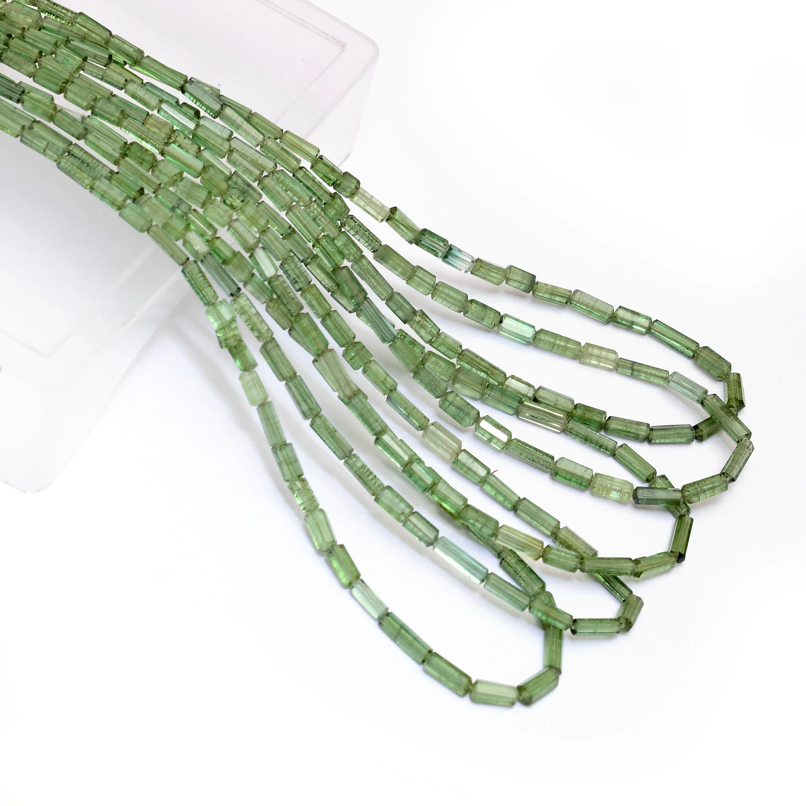 สีเขียว