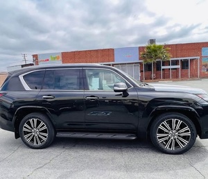 GRAN OFERTA EN NUESTRO NUEVO Y LUJOSO LEXUS LX 600 F SPORT CON MOTOR BITURBO, 457 CABALLOS DE FUERZA Y 583 LIBRAS-PIES DE TORQUE - Product Image 5
