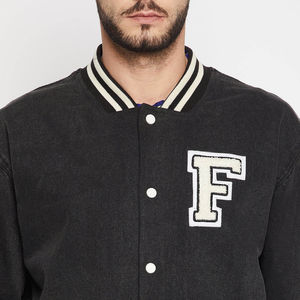 Chaqueta Universitaria de Lana con Logotipo Personalizado al por Mayor para Hombre, Tipo de Cierre con Botones, Bolsillos, Chaqueta Bomber de Béisbol Cálida para Hombre - Product Image 3