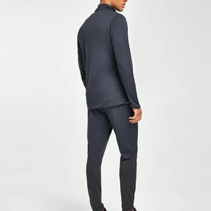 Ensemble de survêtement streetwear d'hiver à capuche de qualité supérieure, en molleton de coton anti-bactérien, avec impression de logo personnalisé, décontracté et luxueux - Product Image 3