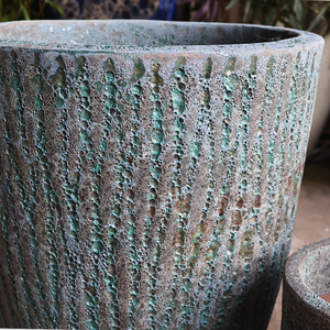 Maceta de arcilla de cerámica hecha a mano con acabado esmaltado rústico Elegantes espacios al aire libre Patios Jardín Plantación de árboles Resorts - Product Image 4