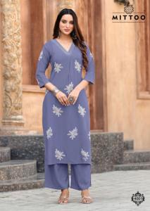 Kurtis en rayonne lourde pour femmes prêt-à-porter avec fil et couture de style indien taille M à XXXL à vendre en ligne - Product Image 4