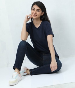 Camiseta de algodón para mujer para uso diario, diseño de cuello redondo informal ecológico, ajuste Regular 160gsm-180gsm, vinilo personalizado anticalor - Product Image 1