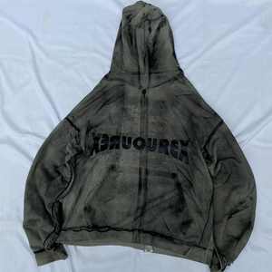 Sudadera con capucha Gráfica Popular para hombre con diamantes de imitación de hierro y fabricante de ropa de calle con estampado DTG - Product Image 3