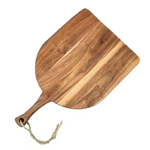 Planche à découper en bois carrée, épaisseur 3,5 cm, durable, passe au lave-vaisselle, 100% naturelle par Saniya Handicraft - Product Image 2