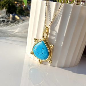 Colliers épais pour femmes, bijoux, pendentif en forme de cœur en turquoise bleu, pierre précieuse, plaqué or 18 carats, collier de créateur à perles - Product Image 4