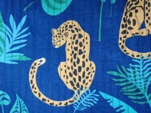 Pochette de mode portable matelassée en coton imprimé petite pochette avec fermeture à glissière couleur personnalisable et impression fabriquée en Inde (Mumbai) - Product Image 2