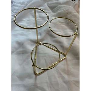 Bougeoir en laiton et métal de style victorien, design antique, lot de 2 bougeoirs de forme et de taille personnalisées de Rana Overseas Inc - Product Image 3