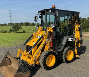 JCB 1CX Retro Backhoe Loader with Front and Back Loader Construction Machinery - Product Image 1