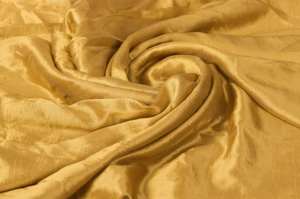 Tissu 100% soie le plus demandé pour les robes de luxe ou les robes de soirée et les vêtements de mariée, disponible au prix d'exportation - Product Image 4