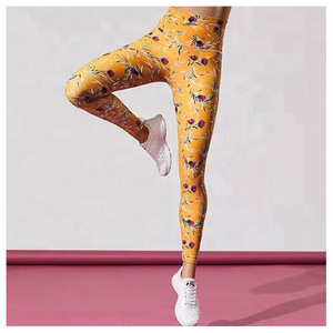 Pantalones de Yoga de cintura alta personalizados para mujer, mallas de patrón sólido 2025 con cierre de cintura elástica hasta la rodilla para entrenamiento - Product Image 5