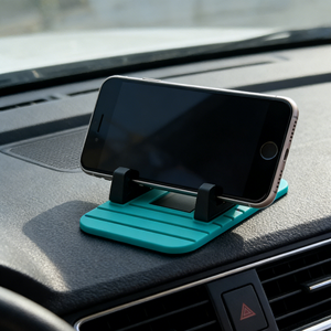 Soporte Antideslizante Flexible IMOUNT para Tablero de Auto, Compatible con Celulares/Tabletas, Lavable y Reutilizable, de Plástico ABS - Product Image 3