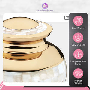 Urne de crémation en laiton nacré d'élégance royale largement fournie souvenir commémoratif adulte à forte demande pour les cendres humaines - Product Image 5