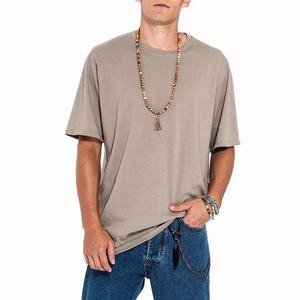 เสื้อยืดแฟชั่นทรงหลวมสไตล์สตรีทแวร์ ทรงโอเวอร์ไซส์สำหรับผู้ชาย เหมาะสำหรับแบรนด์แนวเมืองและการพิมพ์ลายแบบกำหนดเอง - Product Image 5