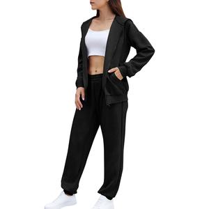 Conjunto de entrenamiento de dos piezas para mujer, chándal con parte superior con capucha y pantalones ajustados, Gymwear, proveedor OEM con opción de etiqueta privada - Product Image 4