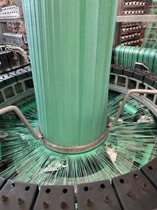 Rollos de Tela Tejida de Polipropileno Verde con Impresión Flexográfica Impermeable para Embalaje Industrial de Almacenamiento y Transporte - Product Image 4