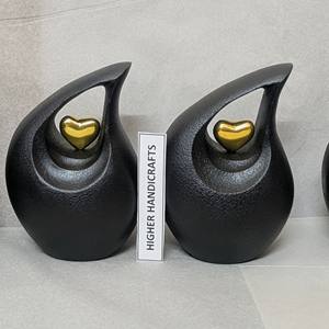 โกศบรรจุอัฐิรูปหยดน้ำสีดำ ลายสลัก รูปหัวใจ ดีไซน์หยดน้ำ ขนาดสั่งทำ โกศศพ ขายส่ง - Product Image 1