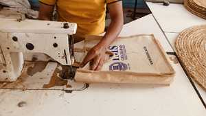 Bolso Tote de yute reutilizable ecológico para mujer, cierre de cremallera, logotipo personalizado, impresión, bordado, cadenas, decoración interior impermeable - Product Image 6