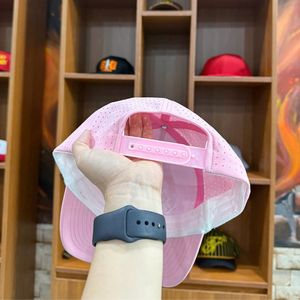 Casquette de Baseball pour Femmes Coton Ajustement Réglable Brodé Style Vintage Bord Incurvé Respirant OEM ODM Vietnam Chapeau Fabricant - Product Image 5