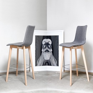 Upholstered Bar <b>Stool</b> <b>Seat</b> Height 78 cm Beech Wood Legs Chrome Footrest Padded Shell for Bar Counters and High Tables - Product Image 3