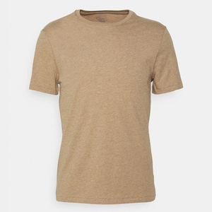 เสื้อยืดโพลีเอสเตอร์ 100% สำหรับผู้ชาย ขายส่ง รับสกรีนโลโก้ แขนสั้น แห้งเร็ว เหมาะสำหรับออกกำลังกาย ฟิตเนส - Product Image 1