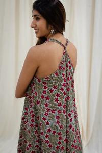 Main indienne bloc coton longue robe femme élégante fête porter robe à imprimé floral personnalisé mariée cadeau de mariage pour elle en vente - Product Image 3