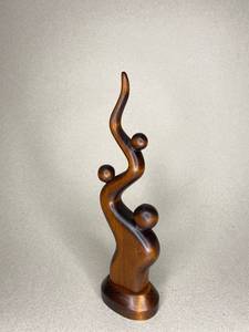 Escultura de Madera Náutica Pulida en Forma de Corazón, Estatua de Pareja Besándose con Base, Tema de Amor, Decoración para el Hogar de San Valentín - Product Image 5