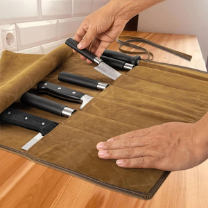 Sac de rangement pour couteaux en cuir durable avec options personnalisables, étui porte-outils de haute qualité et design simple - Product Image 6