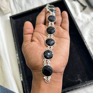 Pulsera ajustable hecha a mano de Plata de Ley 925 para mujer con piedras preciosas de ónix negro ovalado natural, producto de piedras preciosas sueltas - Product Image 3