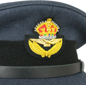 Gorra de oficial hecha a medida al por mayor, gorra con visera de oficial con insignia de lingotes, visera de lingotes con impresión y tamaño de logotipo personalizado - Product Image 6
