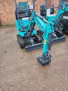 Mini-excavatrice hydraulique SWE Range 10 tonnes pour moteur diesel, boîte de vitesses - Modèle 2023, capacité de la benne de 3 m pour une utilisation efficace - Product Image 4