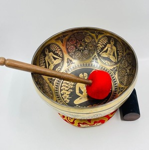 Ensemble de bols de méditation tibétains Bol chantant en métal fabriqué à la main avec coussin maillet Parfait pour la guérison du yoga et la pleine conscience - Product Image 1