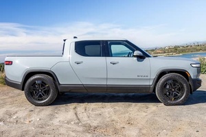 PRÊT À ÊTRE EXPÉDIÉ – NOUVEAU RIVIAN R1T PERFORMANCE 2023 ÉLECTRIQUE RHD/LHD, DUAL-MOTOR AWD, BATTERIE MAXIMALE - Product Image 2