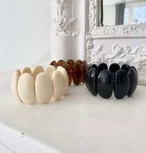 Bracelets en résine design moderne avec éléments naturels organiques à l'intérieur pour filles et femmes à la mode - Product Image 3