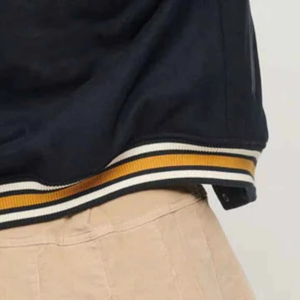 Chaqueta de béisbol con logotipo personalizado bordado de talla grande para mujer, chaqueta de béisbol transpirable recortada con mangas de cuero universitario, camuflaje a rayas - Product Image 2