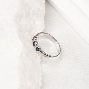 Vente en gros de meilleure qualité 925 bague en argent sterling massif faite à la main pour femmes saphir bleu taillé trois pierres précieuses pour mariage - Product Image 2