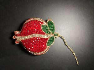 Adornos navideños con lentejuelas bordados hechos a mano a medida, brillo y estilo. Ideal para calcetines y fieltro - Product Image 2