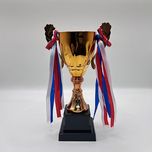 Trofeo de Vidrio Chapado en Oro - Regalo de Bienvenida Personalizable con Impresión UV - Product Image 1